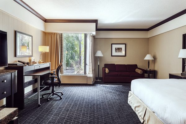 Rooms, Studios or Suites Booking | Hotel Bonaventure Montreal